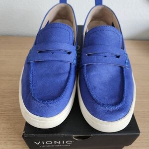 Vionic Women's Cobalt Blue Suede Slip-On Loafers